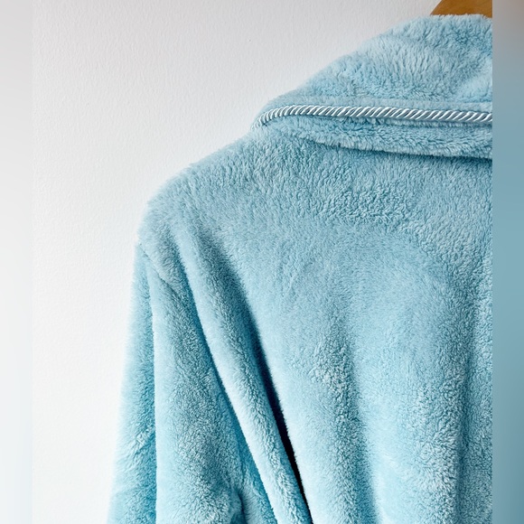 Comfy Baby Blue Robe - Picture 3 of 5